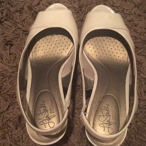 Lifestride Nude heels